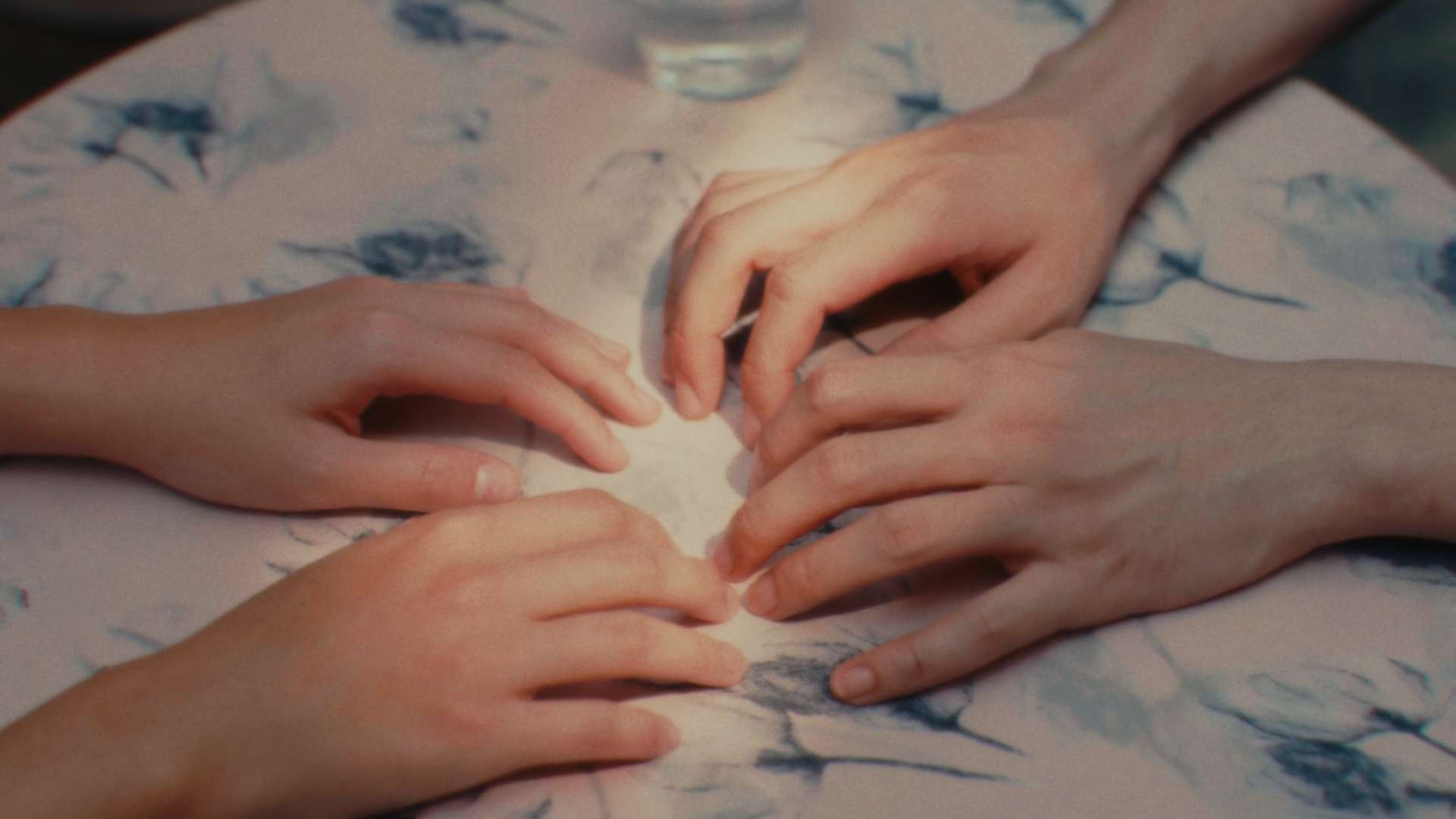 SHERRY - โลกยังหมุนไป (Heart Echo)